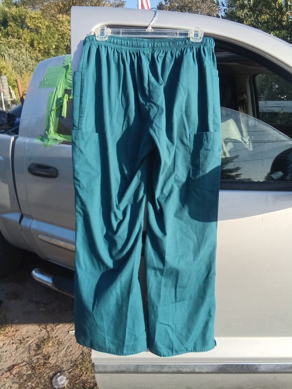La Reina Scrubs Size Small